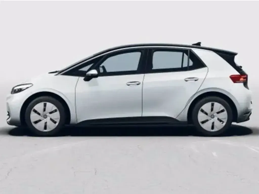 Nuova VW ID.3 Pro 150 kW (204 CV) 2025 Glacier white metallizzato nero Utilitaria