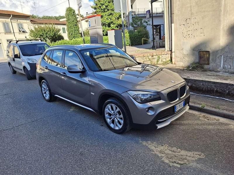 Usata BMW X1 143 CV (105 kW) 2012 Argento SUV