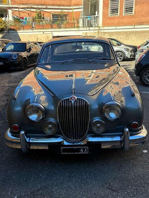 Usata Jaguar MK II 209 CV (153 kW) 1967 Grigio Berlina