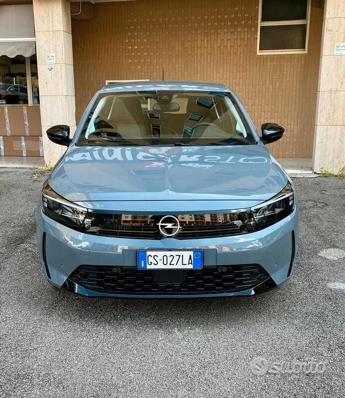 Usata Opel Corsa 101 CV (74 kW) 2024 Utilitaria