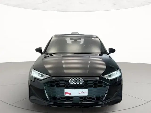 Usata Audi A3 Business 116 CV (85 kW) 2025 Nero mito metallizzato Berlina