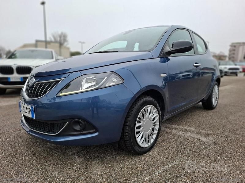 Nero Usata 2022 Lancia Ypsilon S Due volumi | 10.900 € (Buon prezzo) - Immagine 1/4
