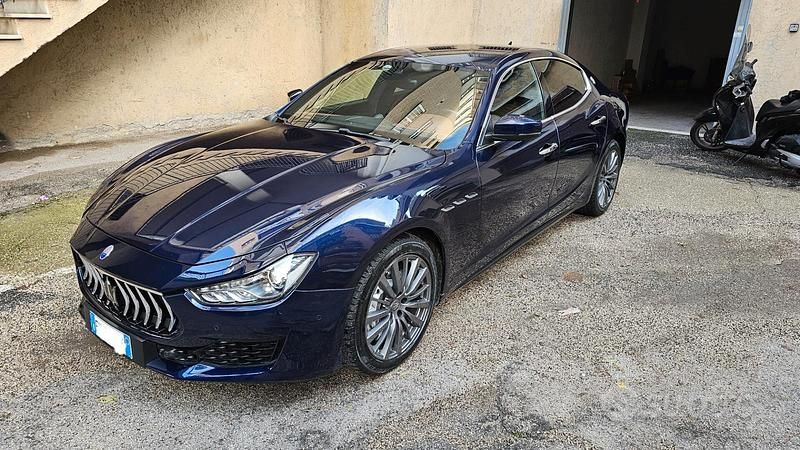 Usata Maserati Ghibli 275 CV (202 kW) 2019 Blu Berlina