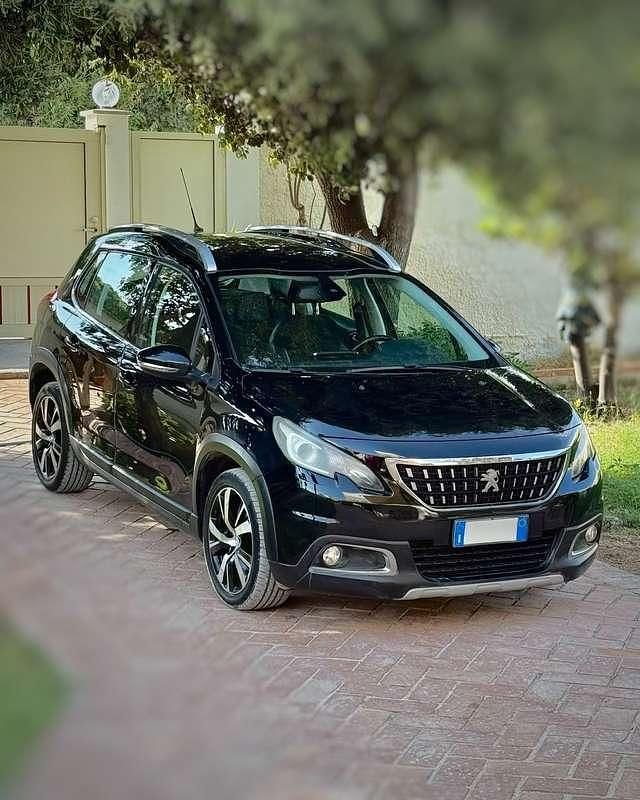 Usata Peugeot 2008 Allure 99 CV (72 kW) 2016 SUV