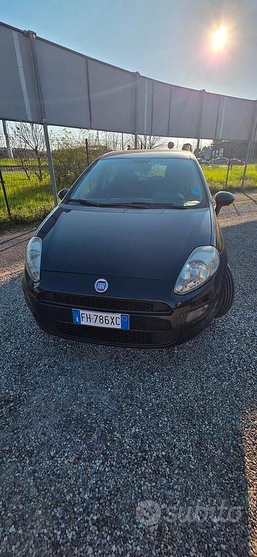 Usata Fiat Grande Punto 65 CV (47 kW) 2017 Utilitaria