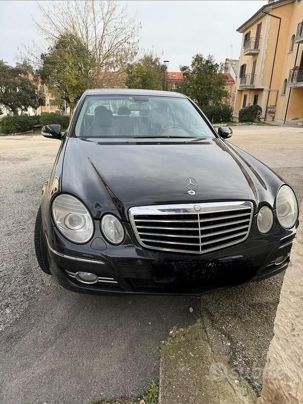 Usata Mercedes E280 2006 Utilitaria