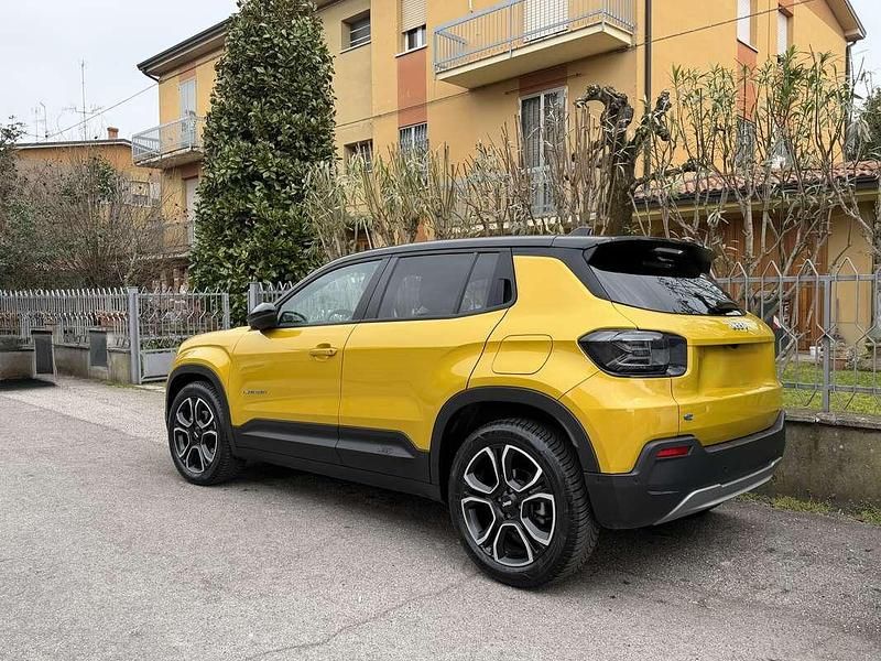 Usata Jeep Avenger EV Summit 61 kW (84 CV) 2024 SUV