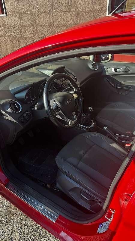 Usata Ford Fiesta Titanium 75 CV (55 kW) 2016 Berlina