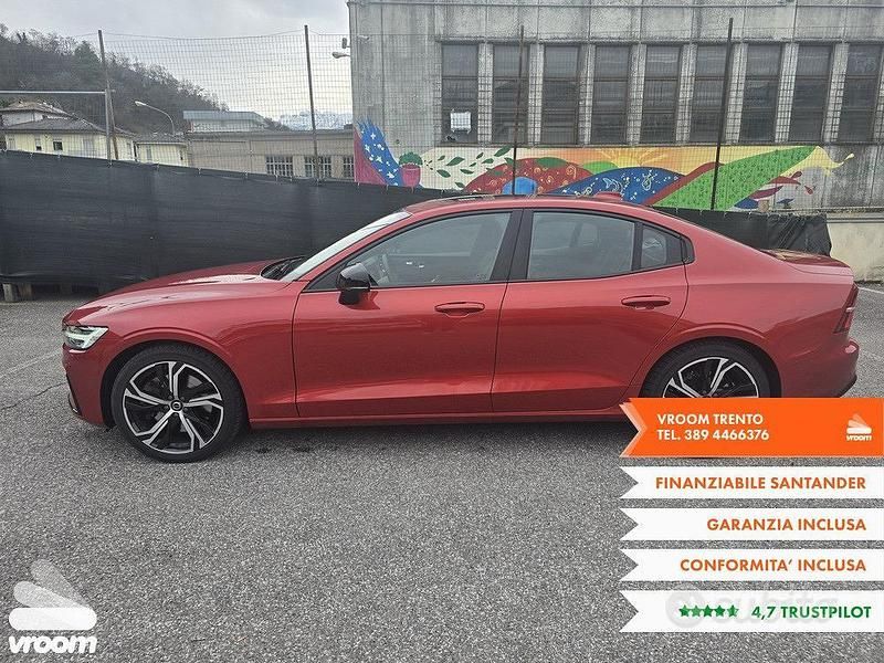 Usata Volvo S60 250 CV (183 kW) 2024 Berlina