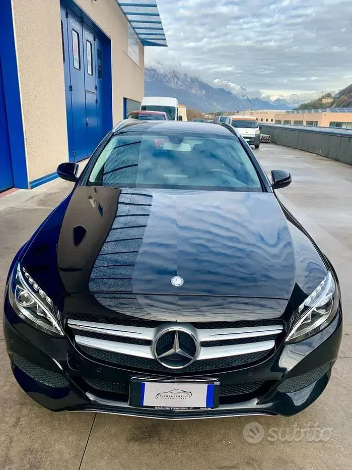 Usata Mercedes C200 136 CV (100 kW) 2015 Nero metallizzato Station wagon