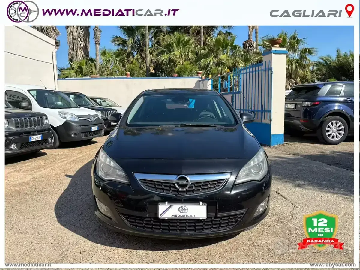 Usata Opel Astra 125 CV (91 kW) 2010 Nero Berlina