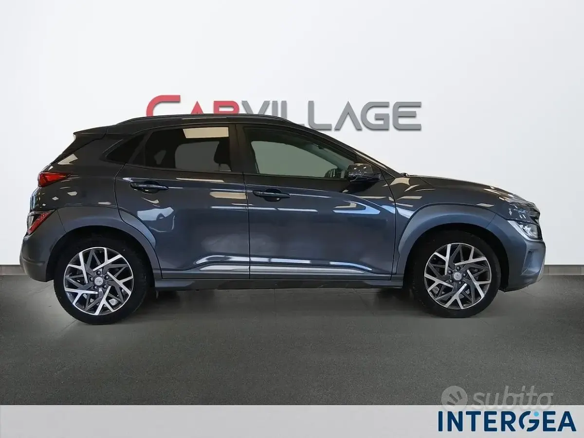 Usata Hyundai Kona 105 CV (77 kW) 2022 Grigio SUV