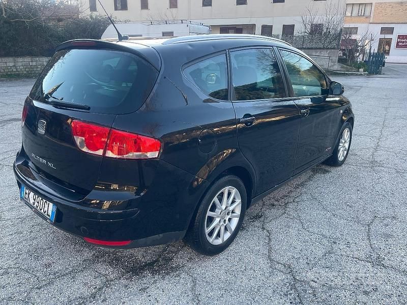 Usata Seat Altea XL Style 105 CV (77 kW) 2011 Monovolume