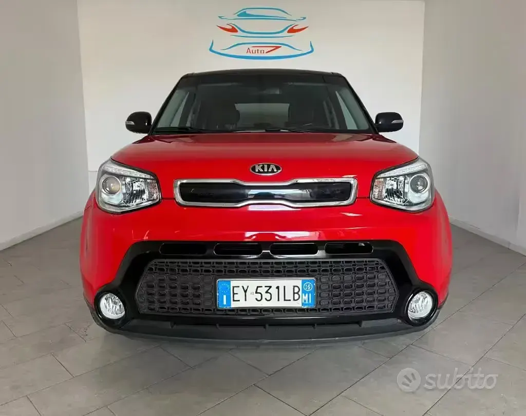 Usata Kia Soul 132 CV (97 kW) 2015 Rosso SUV