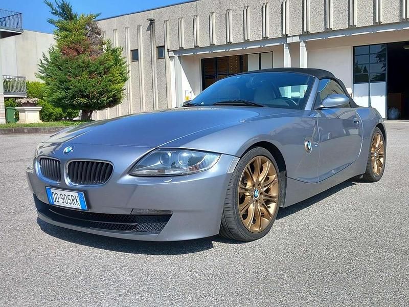 Usata BMW Z4 150 CV (110 kW) 2006 Grigio Cabrio