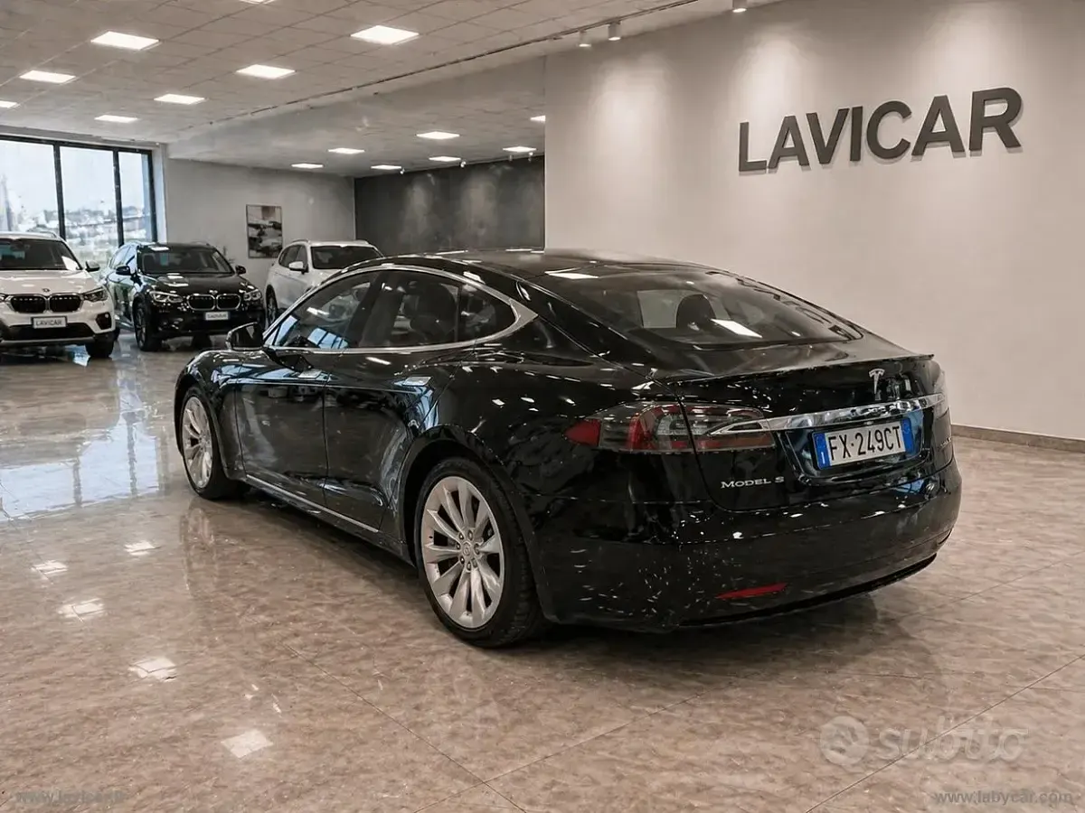 Usata Tesla Model S 177 kW (241 CV) 2019 Other Utilitaria