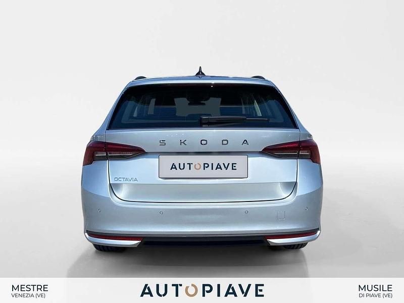 Usata Skoda Octavia Executive 150 CV (110 kW) 2024 Argento Station wagon