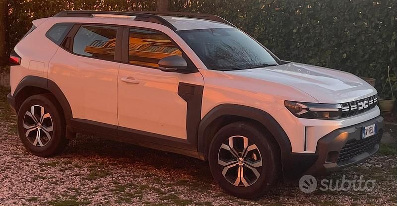 Bianco Usata 2024 Dacia Duster SUV | 17.400 € (Ottimo prezzo) - Immagine 1/4