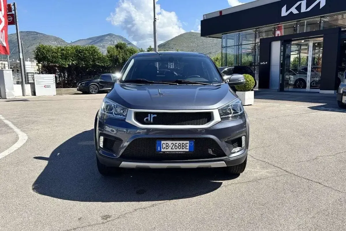 Usata DR DR3 106 CV (77 kW) 2020 Antracite SUV