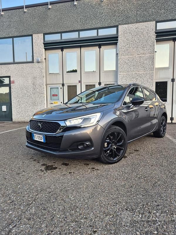 Grigio Usata 2017 DS Automobiles DS4 Crossback SUV | 12.000 € (Buon prezzo) - Immagine 1/4