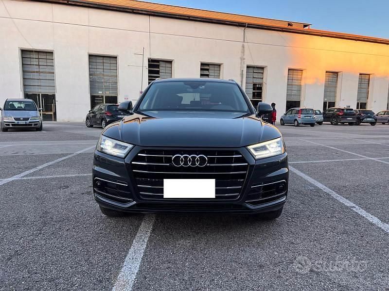 Usata Audi Q5 Sport 286 CV (210 kW) 2019 Grigio scuro SUV