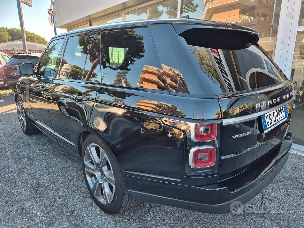 Usata Land Rover Range Rover Vogue 249 CV (183 kW) 2020 Nero SUV