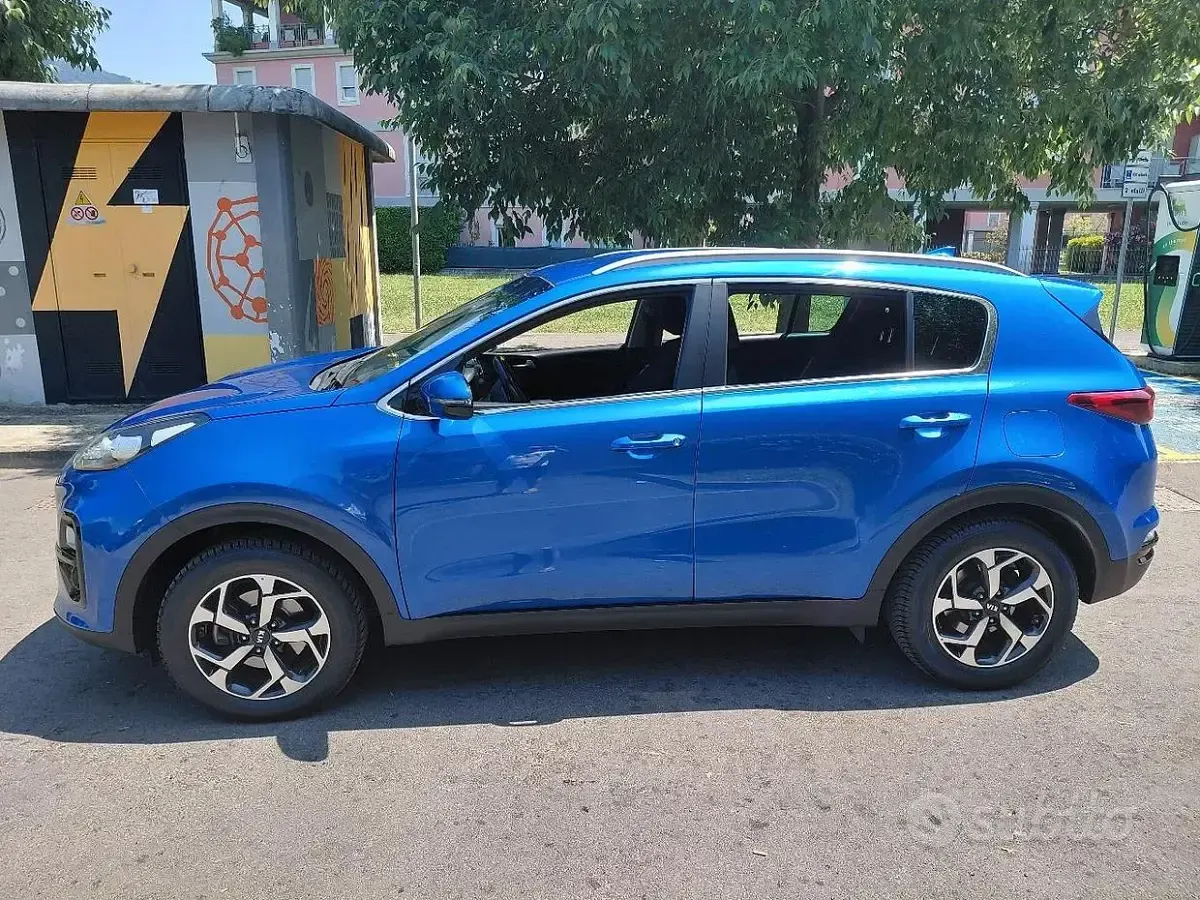 Usata Kia Sportage 132 CV (97 kW) 2018 Bluazzurro SUV