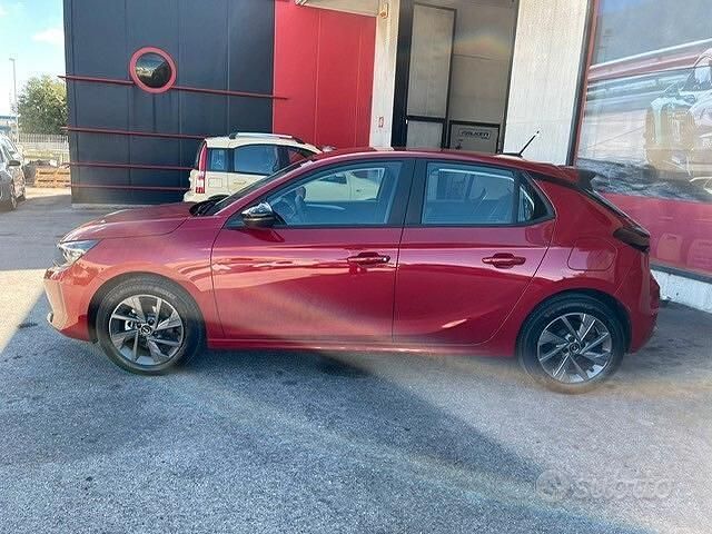 Usata Opel Corsa Edition 75 CV (55 kW) 2024 Rosso Utilitaria