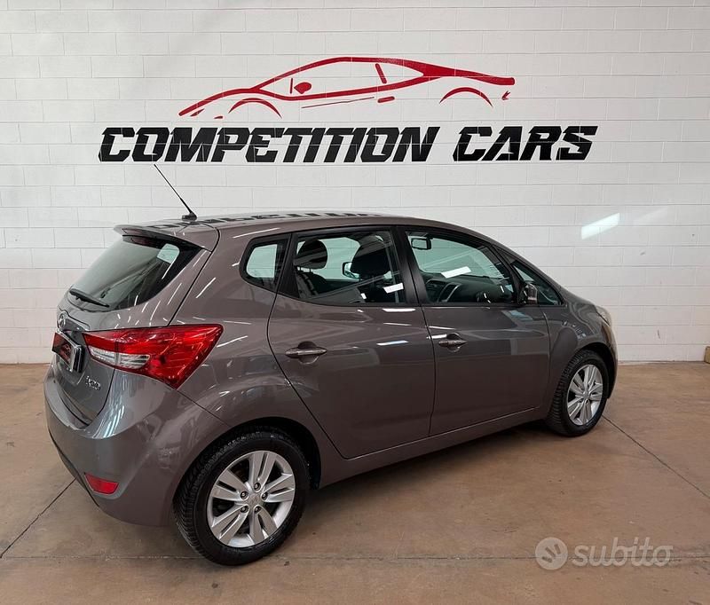 Occasion Hyundai ix20 Comfort 90 ch (66 kW) 2011 Marron Citadine