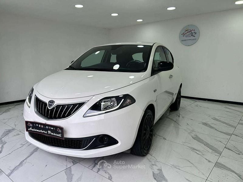 Gebraucht Lancia Ypsilon 69 PS (50 kW) 2022 Other Kleinwagen