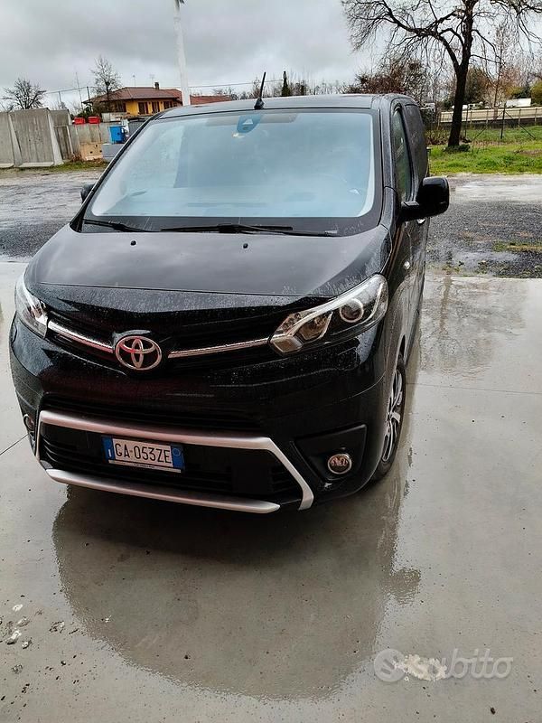 Usata Toyota Proace 180 CV (132 kW) 2021 Nero Monovolume
