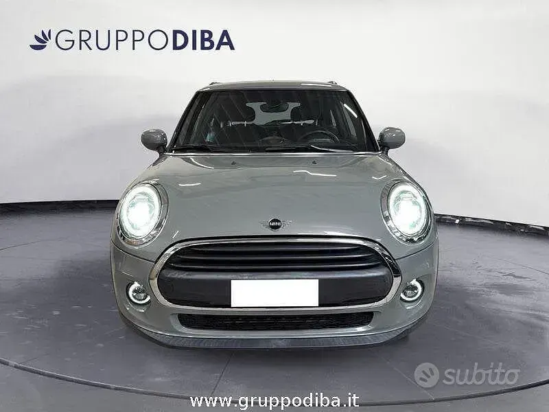 Usata Mini ONE 75 CV (55 kW) 2021 Grigio Utilitaria