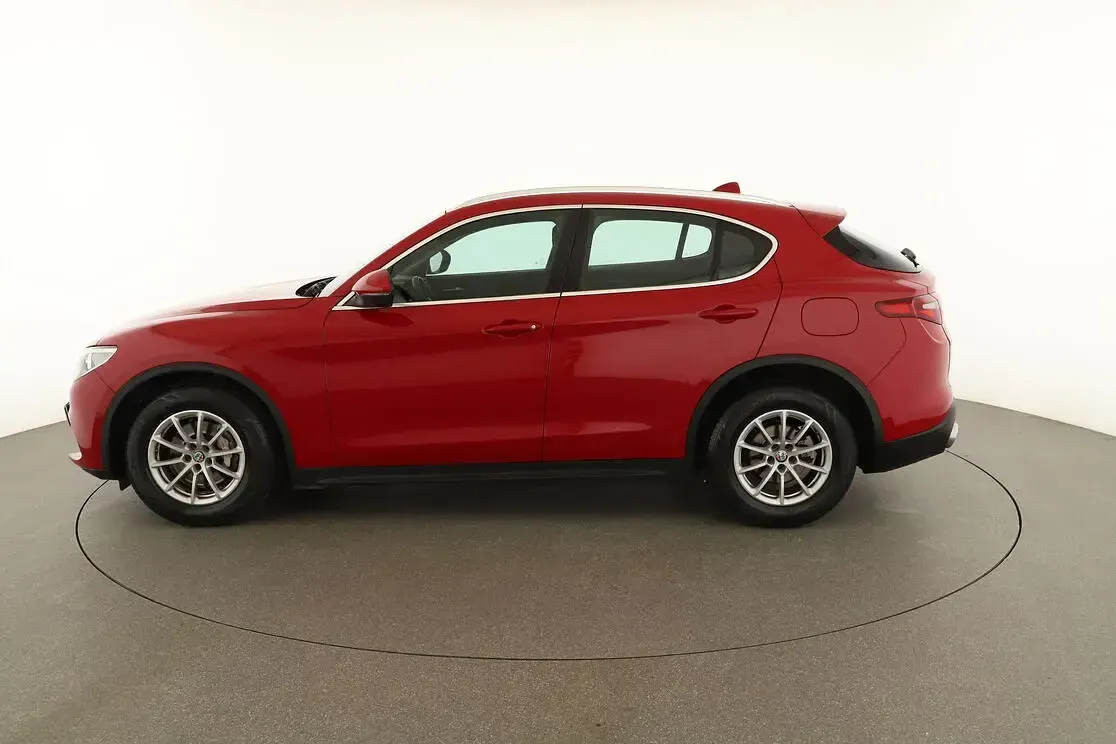 Usata Alfa Romeo Stelvio Business 180 CV (132 kW) 2018 Rosso SUV