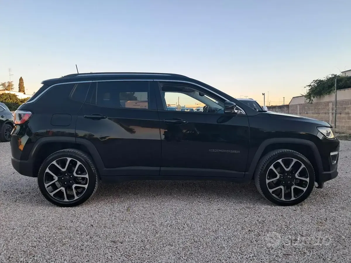 Usata Jeep Compass Limited 140 CV (102 kW) 2021 Nero SUV