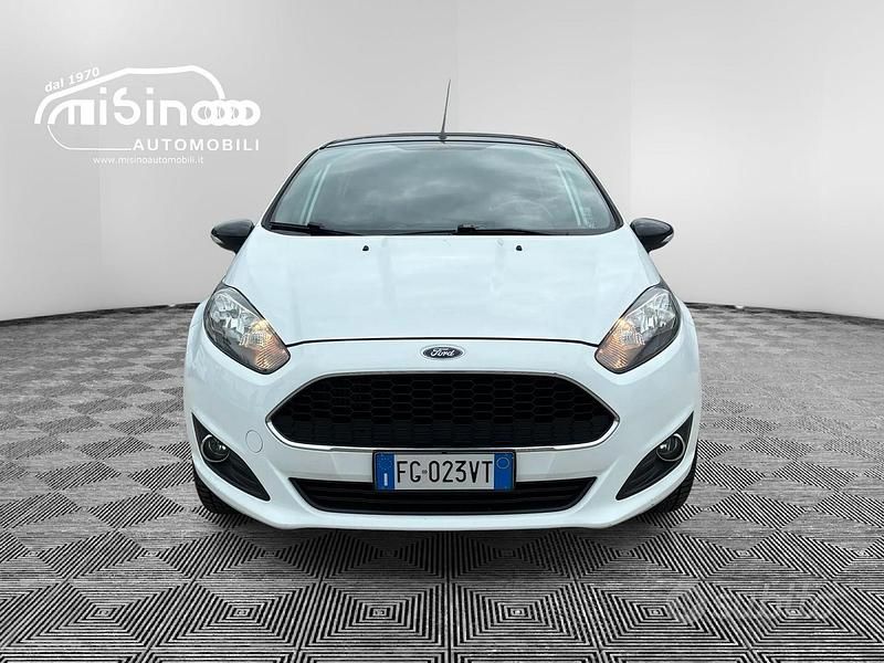 Usata Ford Fiesta 75 CV (55 kW) 2017 Bianco Berlina