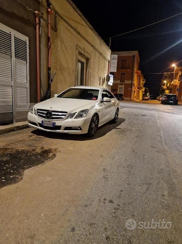 Usata Mercedes E220 2011 Bianco