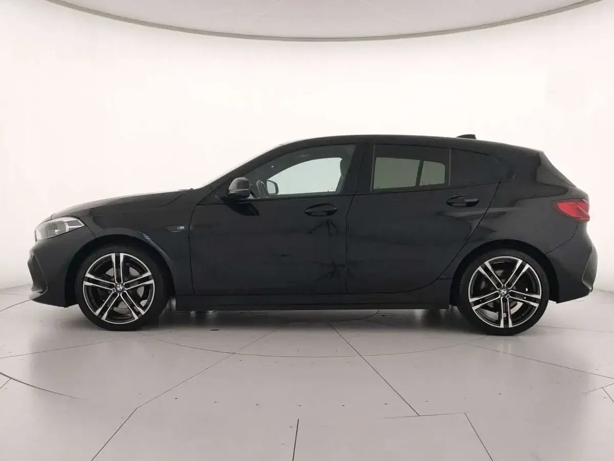 Usata BMW 116 M Sport 116 CV (85 kW) 2023 Nero Utilitaria