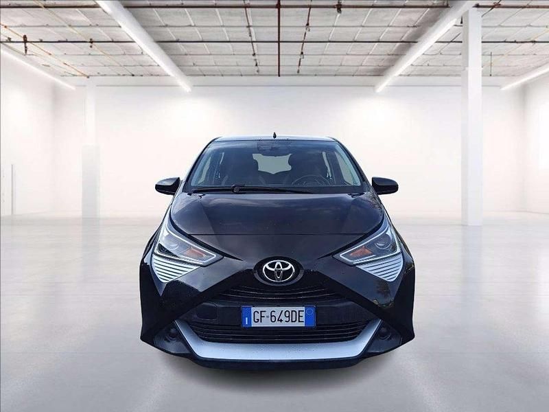 Usata Toyota Aygo X-wave 72 CV (52 kW) 2021 Nero metallizzato Utilitaria