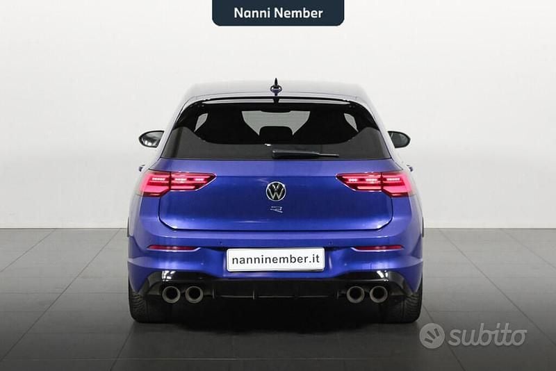 Usata VW Golf VIII R 333 CV (244 kW) 2023 Blu/azzurro Berlina
