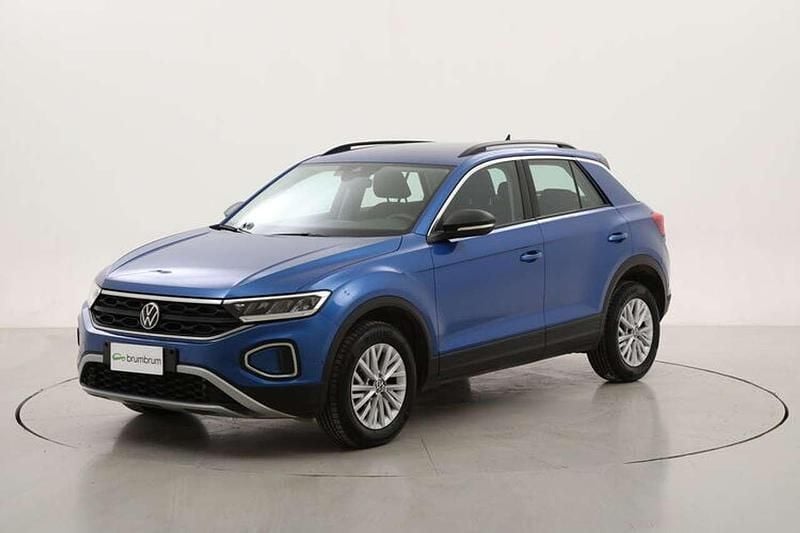 Usata VW T-Roc Life 150 CV (110 kW) 2022 Blu SUV