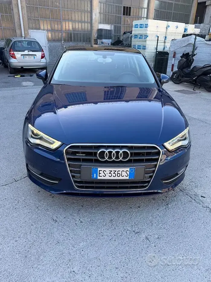 Usata Audi A3 Attraction 150 CV (110 kW) 2013 Blu Berlina