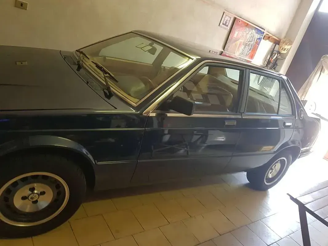 Usata Maserati 420 179 CV (131 kW) 1987 Blu/azzurro Berlina