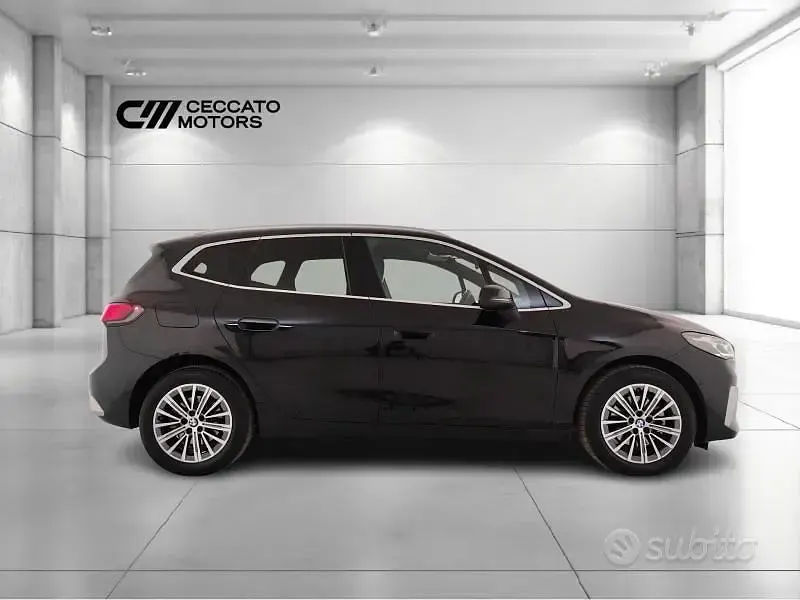 Usata BMW 218 Active Tourer Luxury Line 150 CV (110 kW) 2022 Nero Monovolume