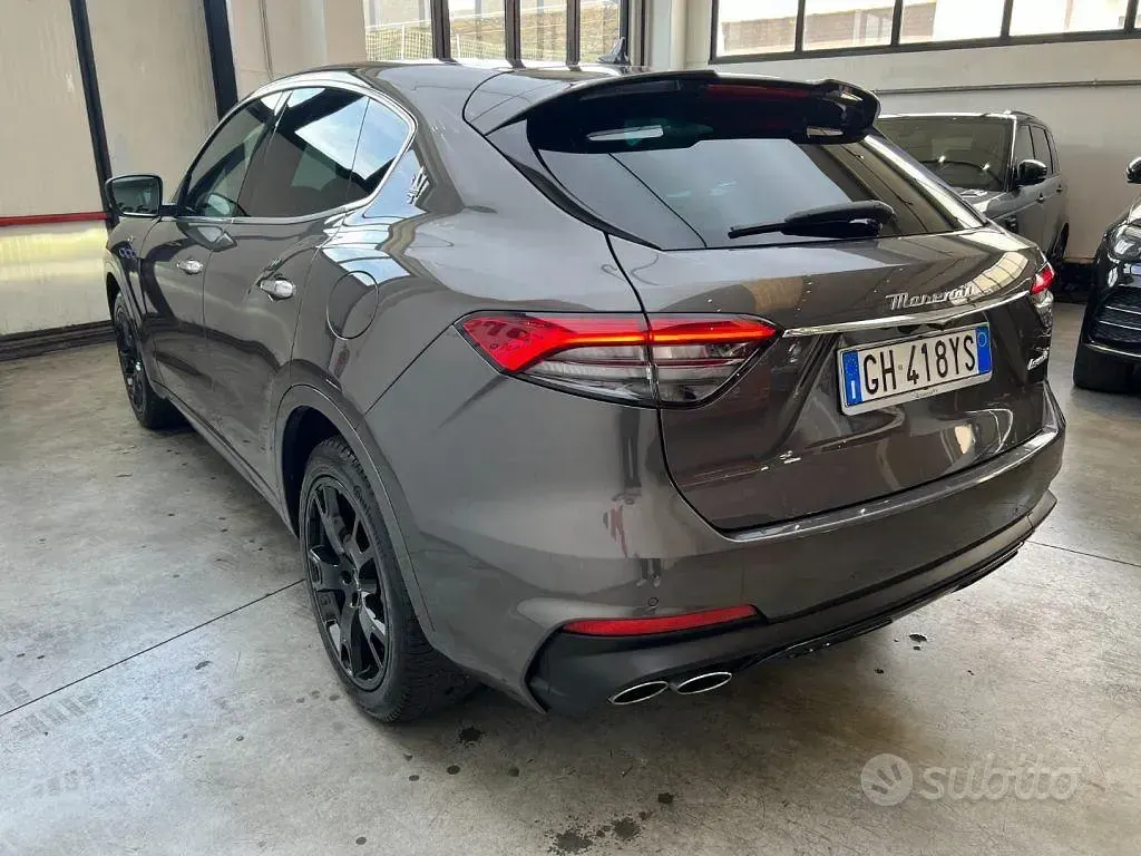 Usata Maserati Levante GT 330 CV (242 kW) 2022 Nero SUV
