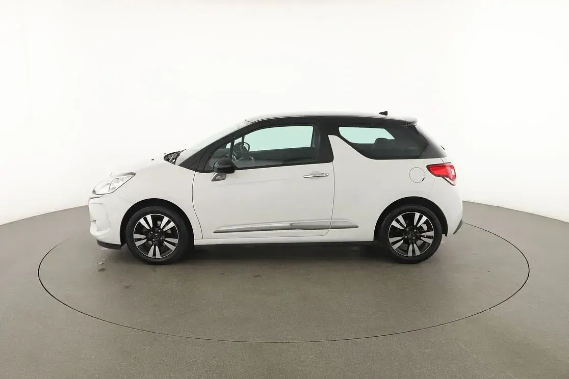 Usata DS Automobiles DS3 So Chic 110 CV (80 kW) 2016 Bianco Utilitaria