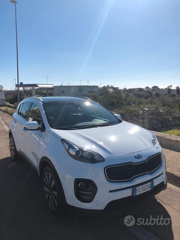 Usata Kia Sportage Style 116 CV (85 kW) 2017 Bianco SUV
