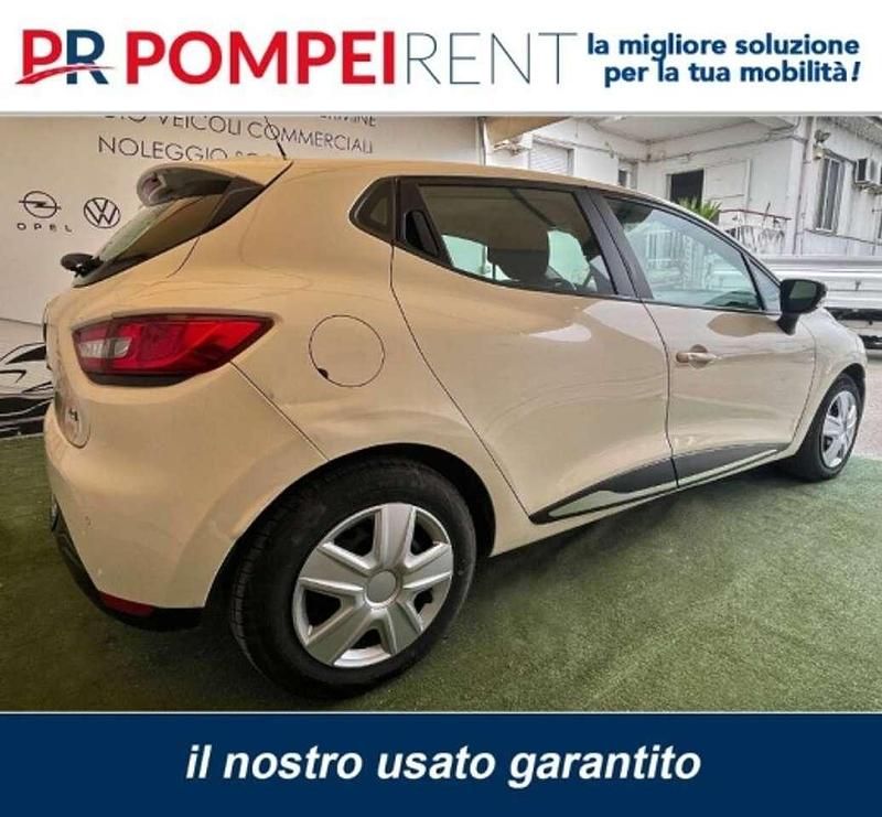Usata Renault Clio IV Life 75 CV (55 kW) 2015 Beige(met.) Berlina