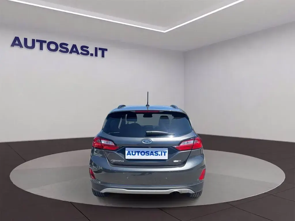 Usata Ford Fiesta Active 125 CV (91 kW) 2022 Grigio Utilitaria