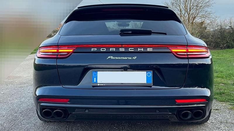 Usata Porsche Panamera S E-Hybrid Sport Turismo 330 CV (242 kW) 2019 Blu/azzurro Berlina