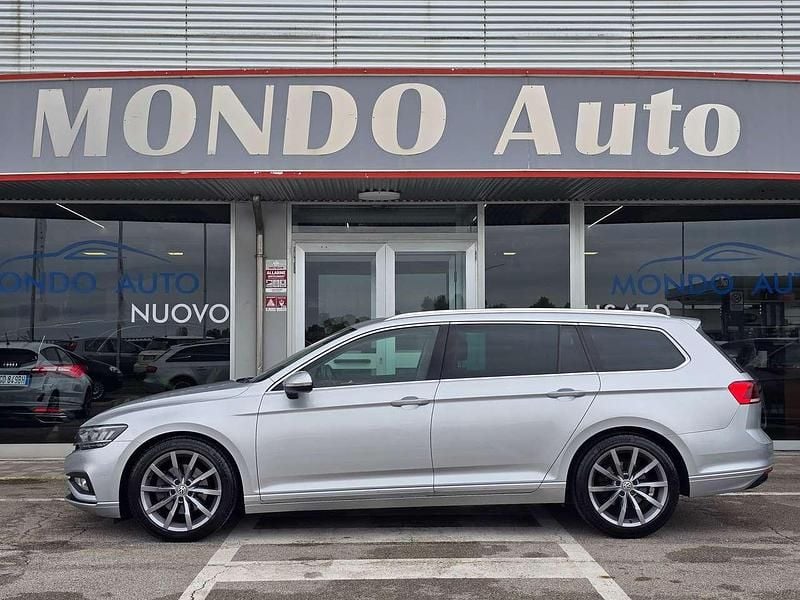 Usata VW Passat Business 150 CV (110 kW) 2020 Argento Station wagon